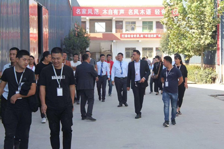 Dwang Doors Customers